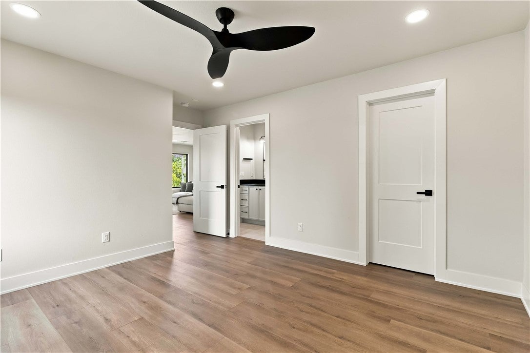 617 SW 2nd St, Bentonville, AR, 72712, USA, 5 Bedrooms Bedrooms, ,6 BathroomsBathrooms,Residential,Active,617 SW 2nd St,1353149