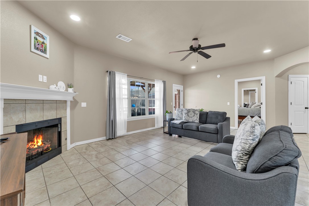 Rollers Ridge Sub Rogers - Residential