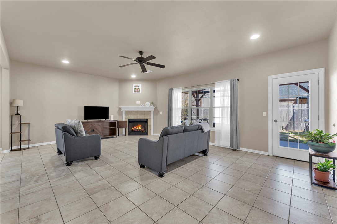 Rollers Ridge Sub Rogers - Residential