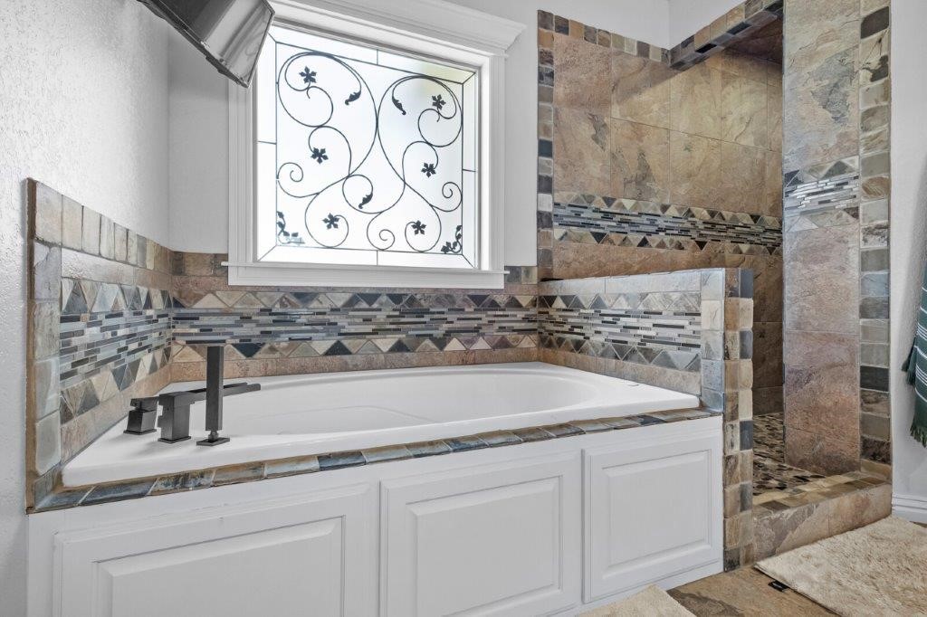 Oak Tree Centerton - Residential