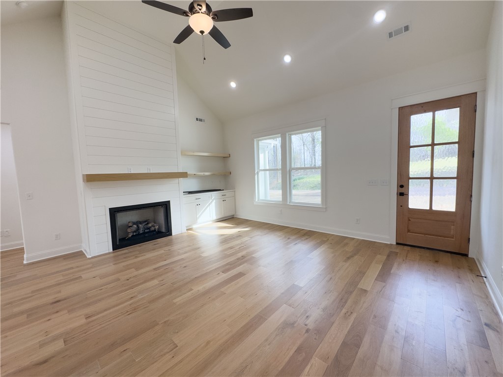 Newburgh Sub Bvv - Residential