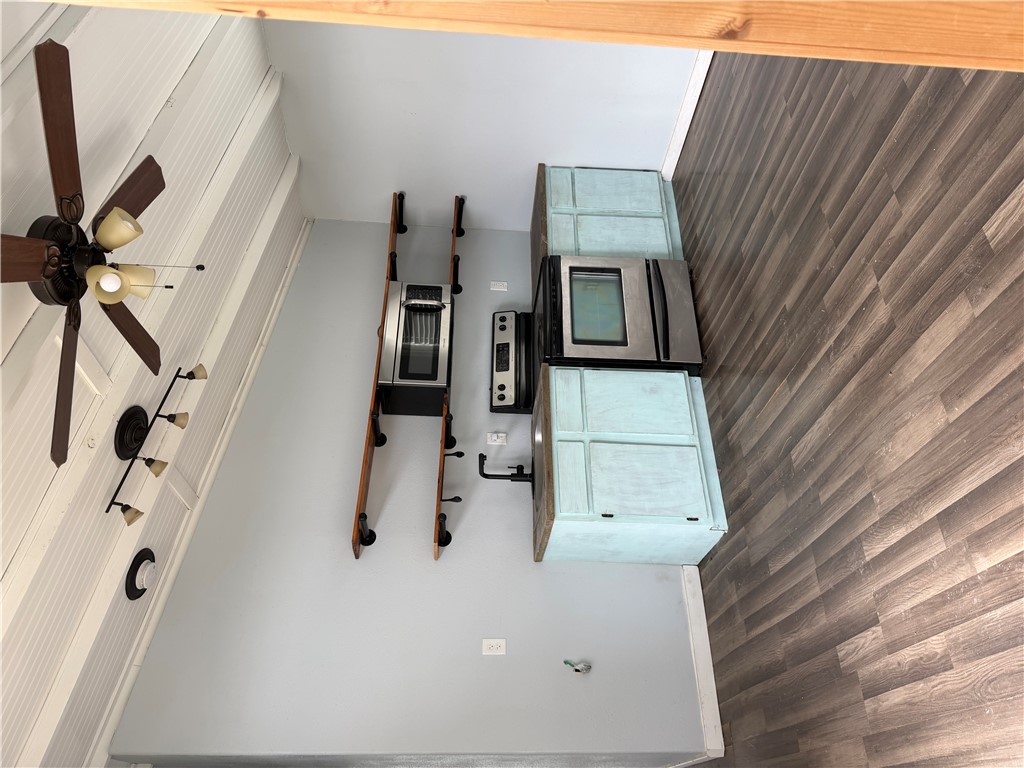 06-20-33-RURAL - Residential