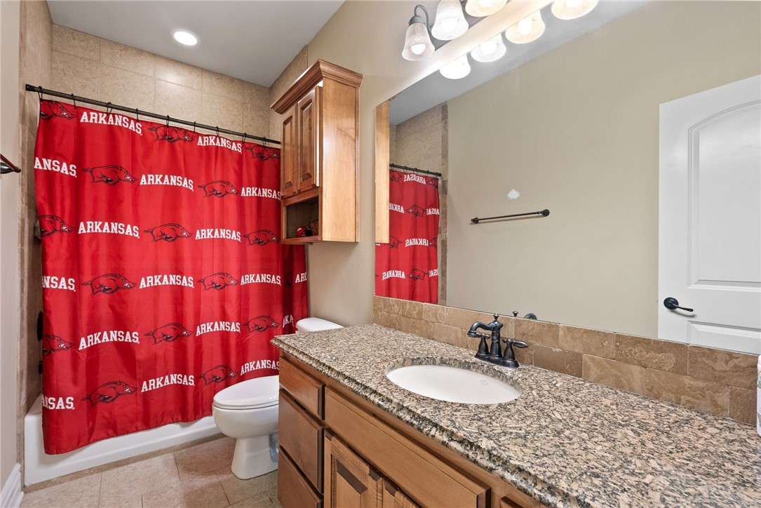 Windsor Manor Sub Bentonville - Residential