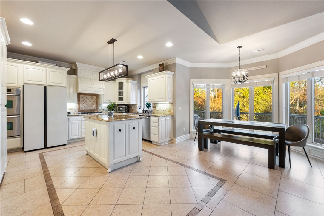 Windsor Manor Sub Bentonville - Residential