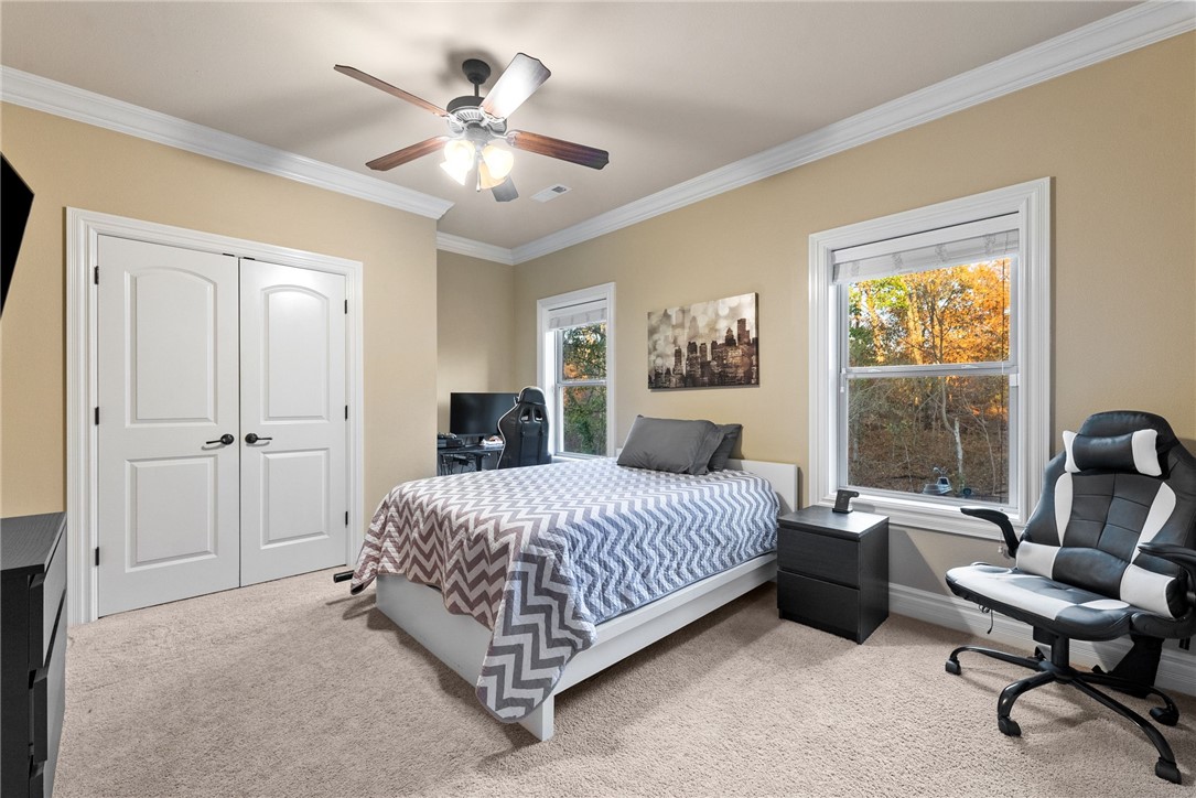 Windsor Manor Sub Bentonville - Residential