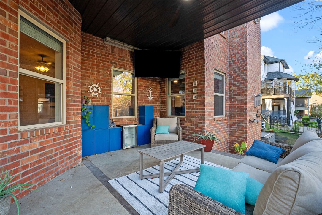 Windsor Manor Sub Bentonville - Residential