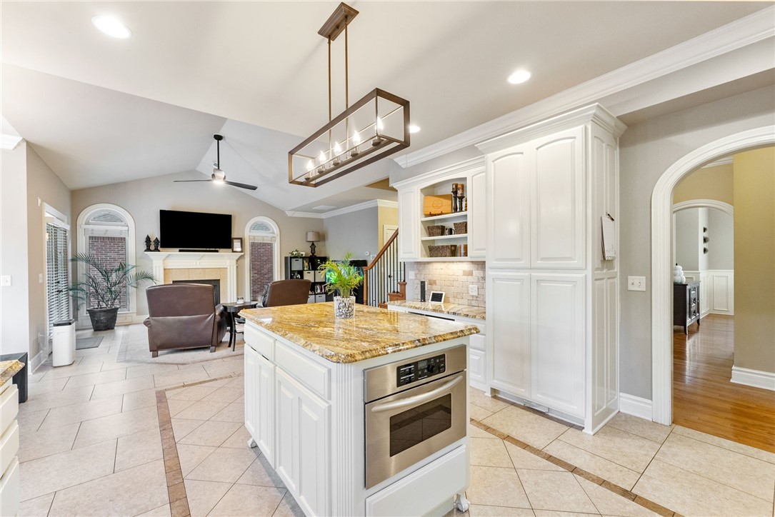 Windsor Manor Sub Bentonville - Residential