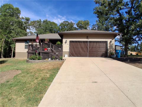 Photo of 4 Bempton Lane, Bella Vista, AR 72715 (MLS # 1359460)