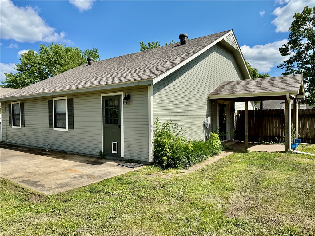 Eastridge Sub Rogers - Residential Lease