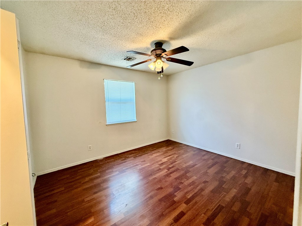 Eastridge Sub Rogers - Residential Lease