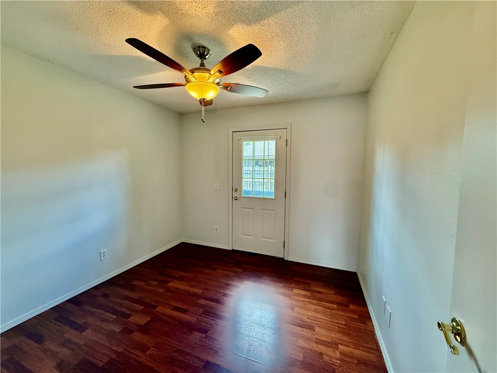 Eastridge Sub Rogers - Residential Lease