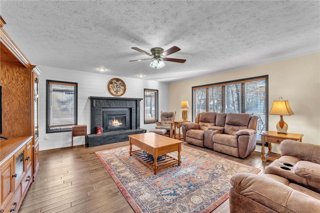 Unit 8 Holiday Island - Residential