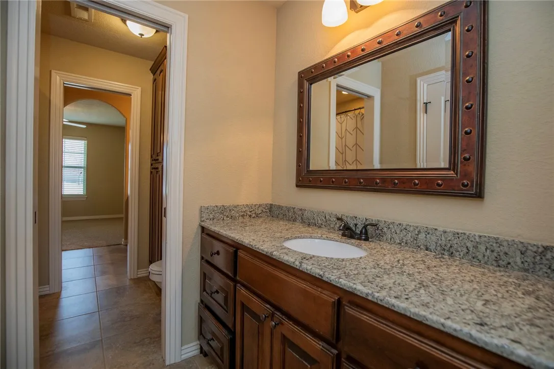 Bentonville, Arkansas 72712, United States, 4 Bedrooms Bedrooms, ,3 BathroomsBathrooms,Residential,Active,246134