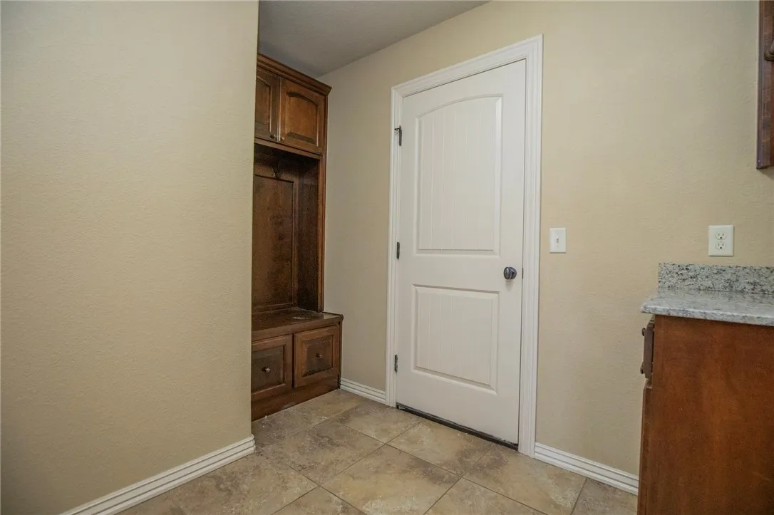 Bentonville, Arkansas 72712, United States, 4 Bedrooms Bedrooms, ,3 BathroomsBathrooms,Residential,Active,246134