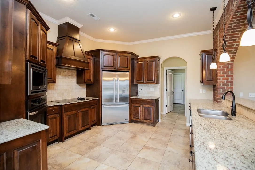 Bentonville, Arkansas 72712, United States, 4 Bedrooms Bedrooms, ,3 BathroomsBathrooms,Residential,Active,246134