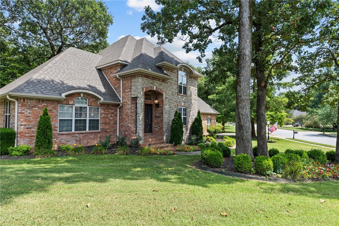Welcome to this recently renovated 2-level home located on a corner lot in highly sought-after Savanna Estates. This stunning 3-bedroom, 2-bathroom home offers 2,654 sq ft of living space with exquisite hardwood floors throughout.
Renovations completed in 2023 have transformed this home,featuring a completely remodeled kitchen with quartz countertops as well as beautiful finishes and a new gas fireplace in the living room. On the main level, you'll also find an office/bonus room with gorgeous herringbone hardwoods as well as an updated half bathroom.
Upstairs, the flooring was replaced in 2018, adding a fresh touch to the upper level. The primary bedroom boasts an extended sitting area, providing a perfect space to relax. The spa-like primary bathroom is a true oasis, complete with heated floors and skylights added in 2019, ensuring ample natural light.
Don’t miss your chance to own a home in one of Fayetteville’s BEST neighborhoods. This gorgeous property in Savanna Estates is ready to welcome you home.