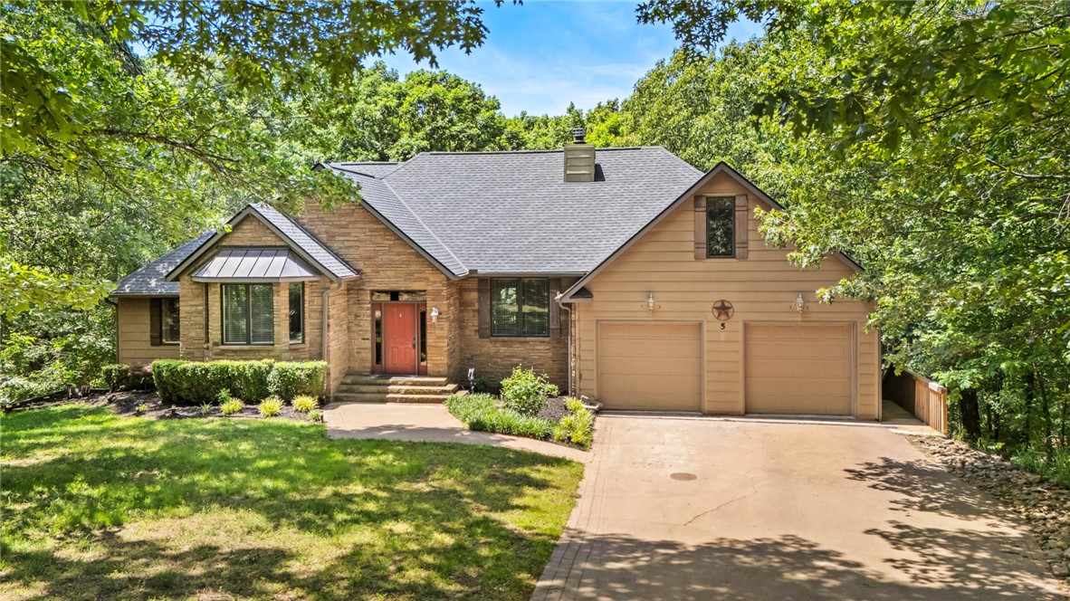 Dickenshire Sub Bvv - Residential