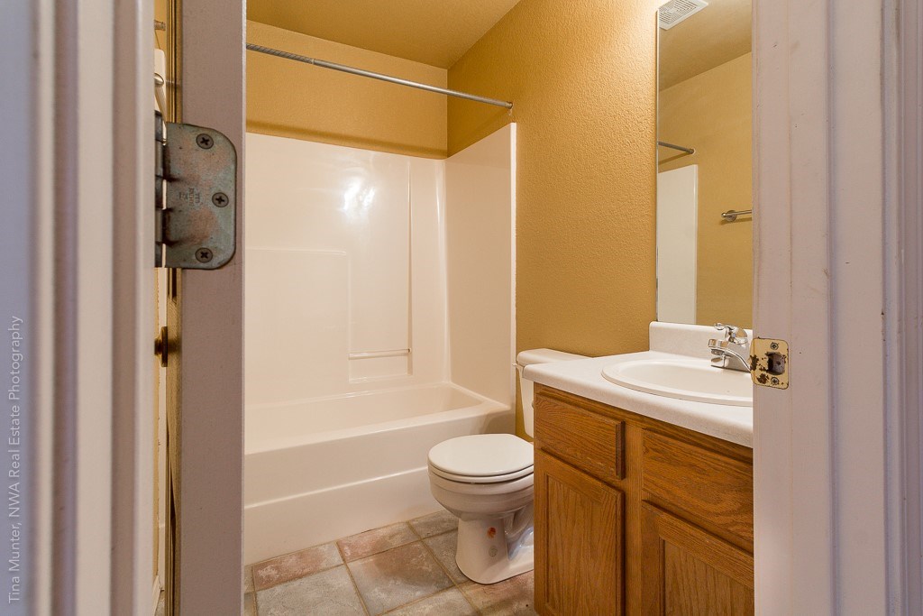 Fieldstone Ph IV - Residential Lease