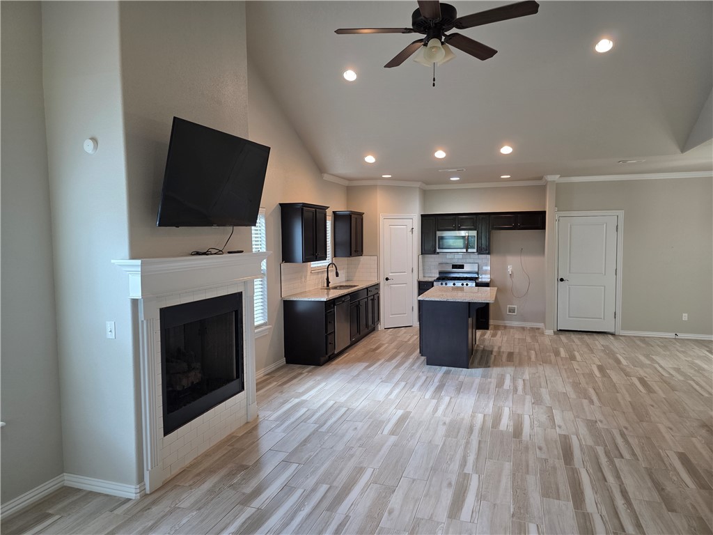 Emerald Point - Residential