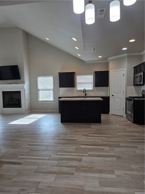 Emerald Point - Residential