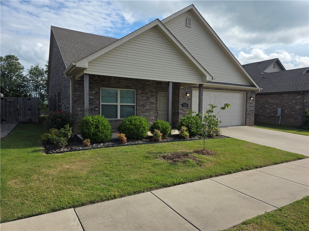 Emerald Point - Residential