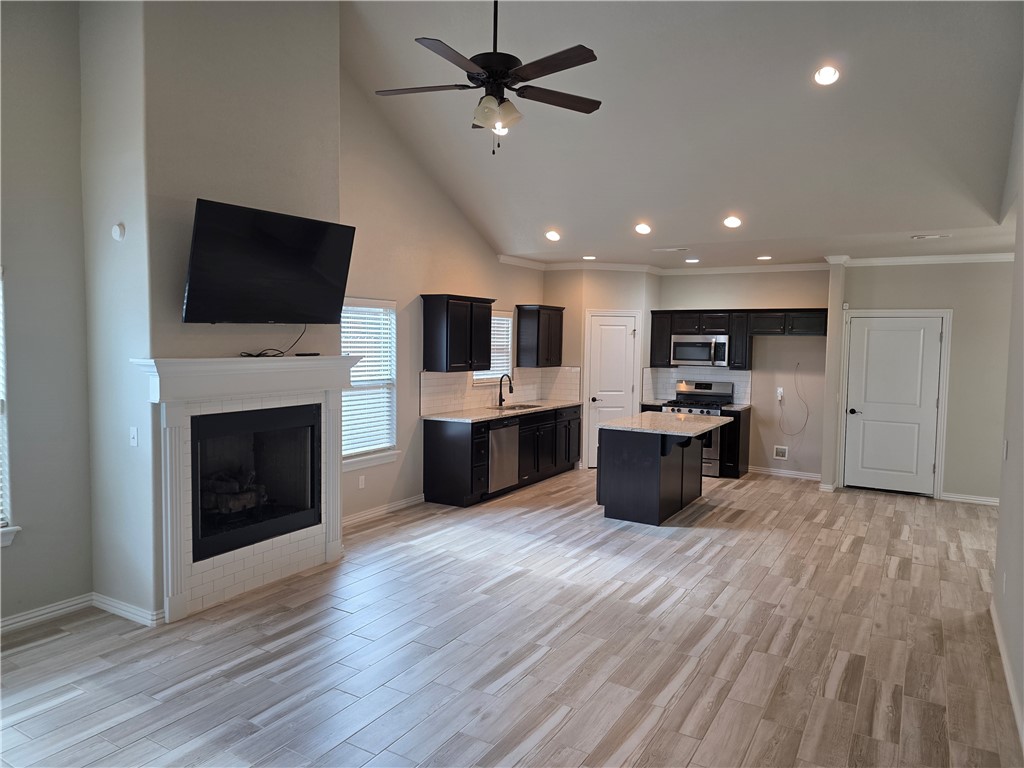 Emerald Point - Residential