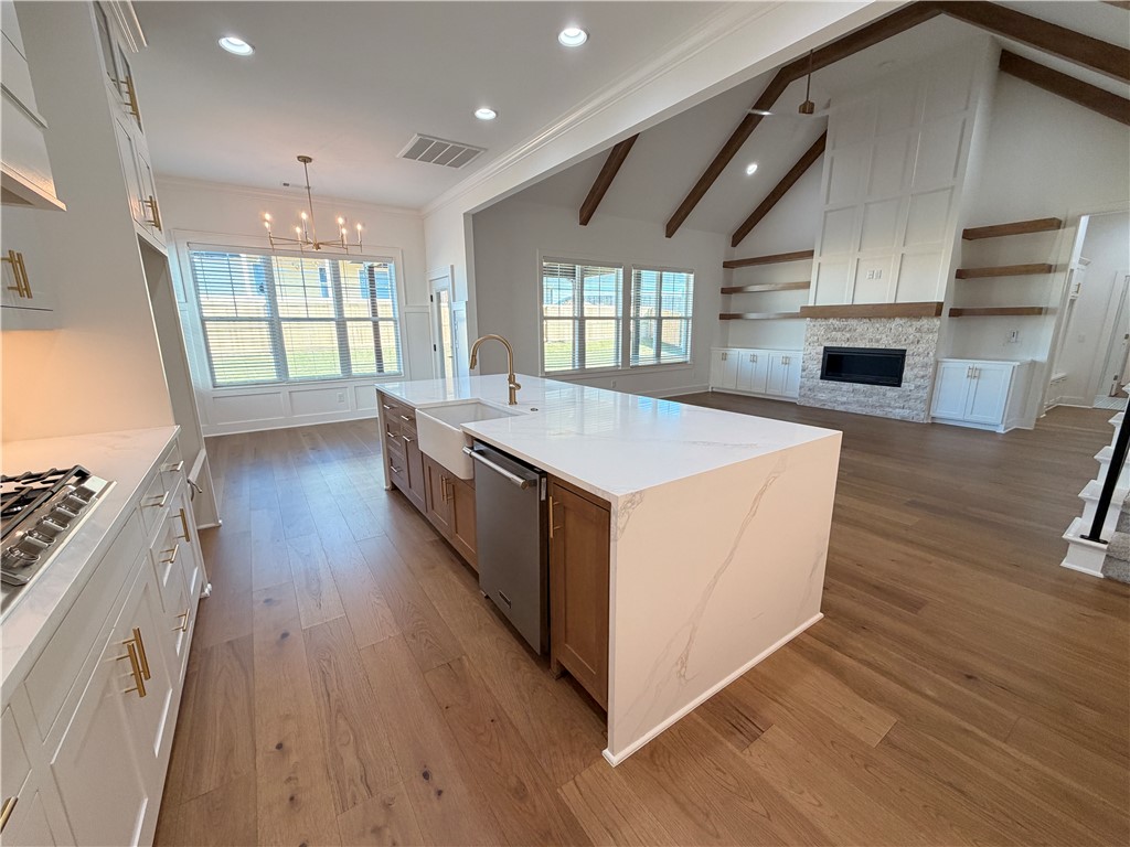 Crescent View - Residential