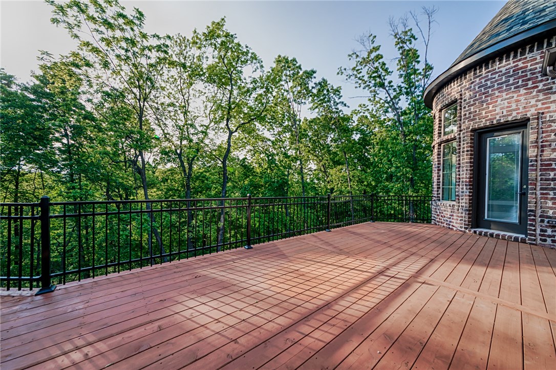 Oak Tree - Residential