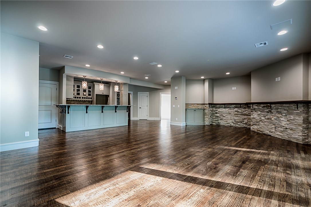 Oak Tree - Residential