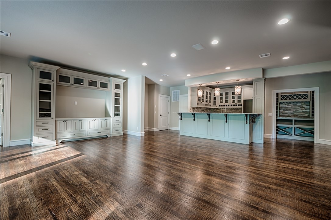 Oak Tree - Residential