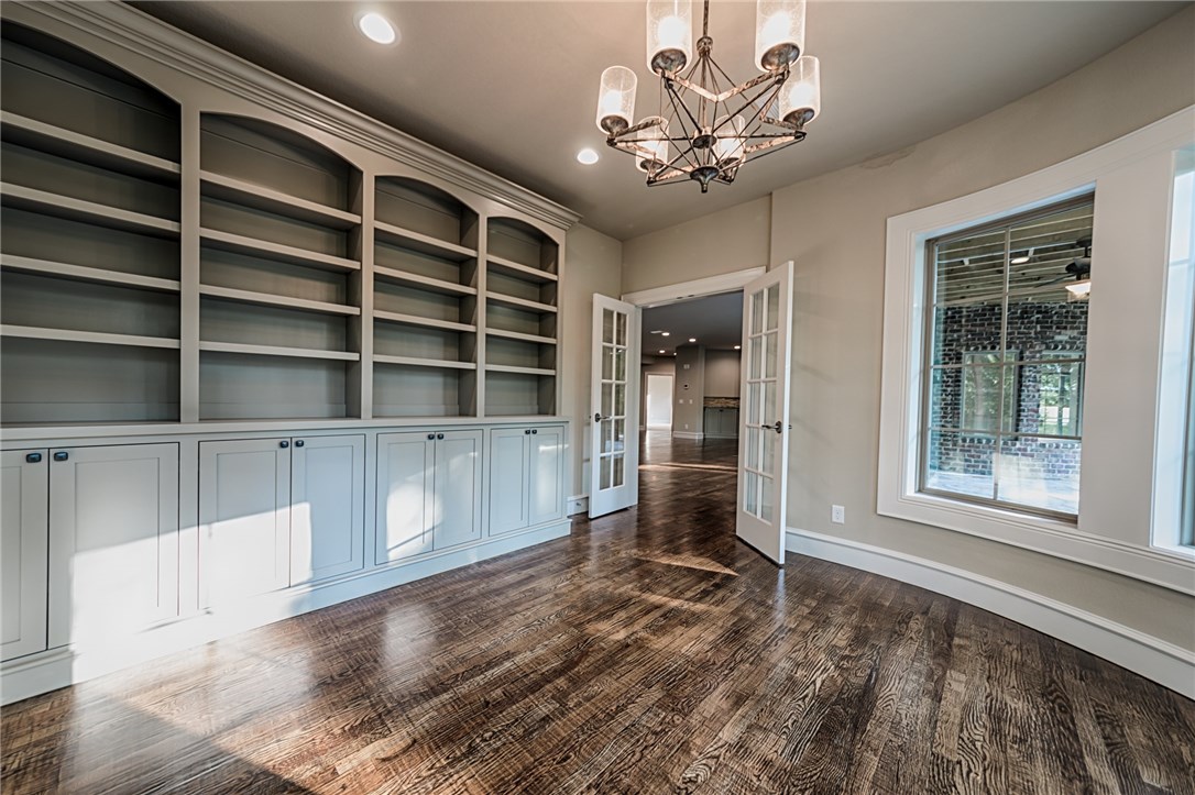 Oak Tree - Residential