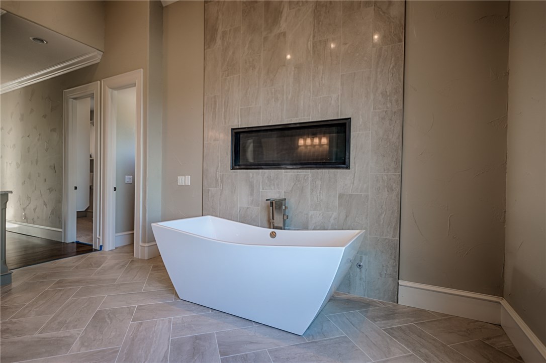 Oak Tree - Residential