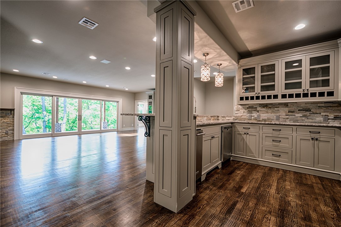 Oak Tree - Residential