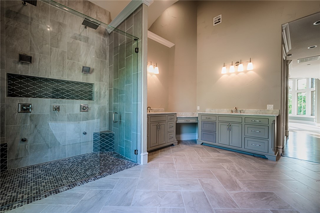 Oak Tree - Residential