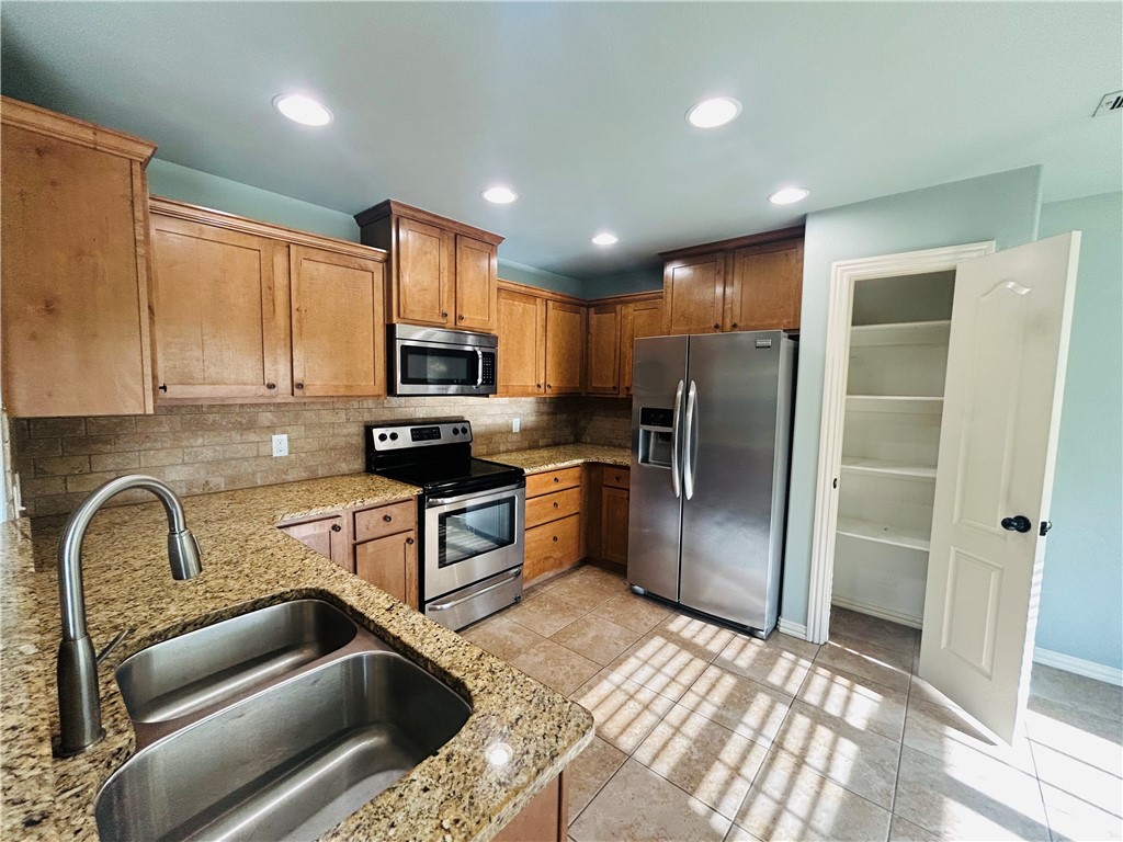 Lonesome Pond Sub Bentonville - Residential Lease