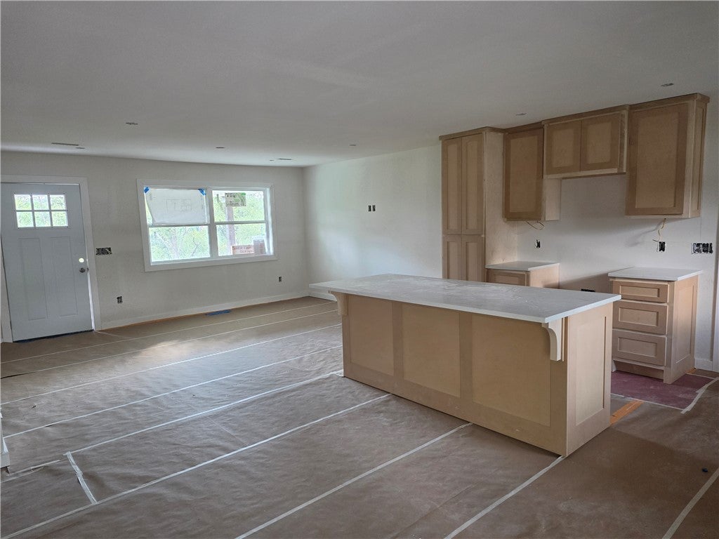 805 Lakeview Drive