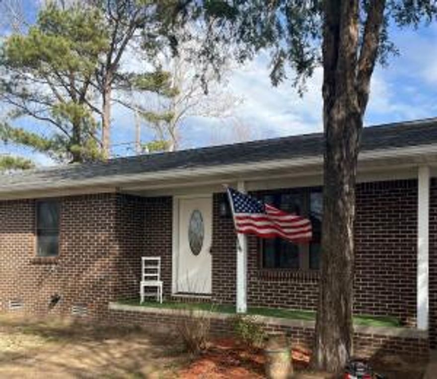 Recently updated 3-bedroom home with an open floor plan. New Leafless gutter system in 2020. Newer HVAC system. Large fenced in back yard. RV hookup. This home is at the end of the street on a corner lot. Within walking distance to the schools.This home is move in ready so hurry and get an appointment to see it before it's gone!