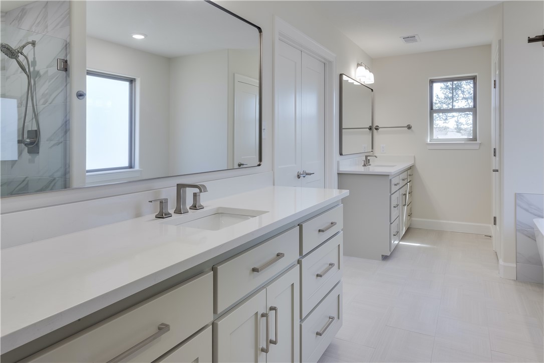 Shire Glen At Chaffee Crossing - Residential
