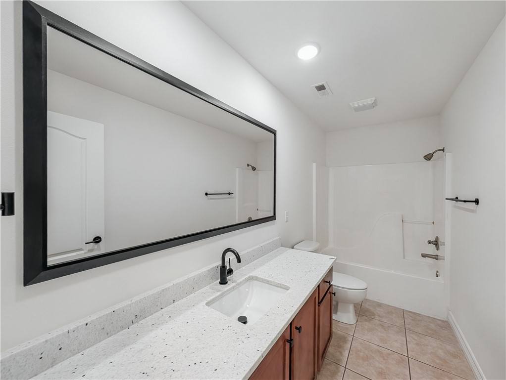 Homes At Oakmont Horizontal Prop Rogers - Residential