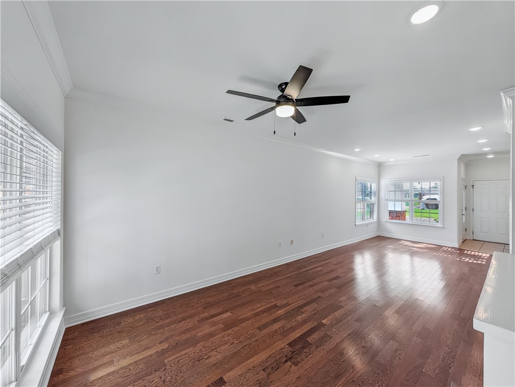 Homes At Oakmont Horizontal Prop Rogers - Residential