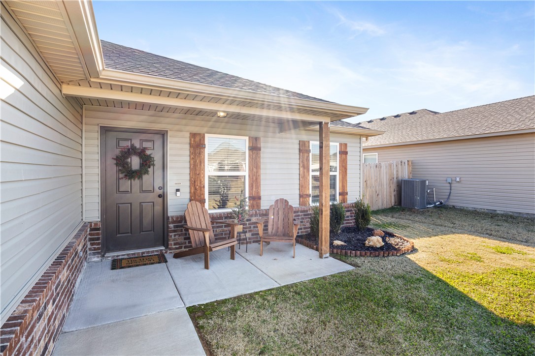 Discover this like-new 3-bedroom, 2-bath home in Creekside Meadows, just two years old and offering modern charm with a transferable 2-10 home warranty. Perfect for first-time buyers or investors, this gem boasts LVP flooring in the main areas, cozy carpet in the bedrooms, and granite countertops in the kitchen. Enjoy the convenience of included blinds, a fully fenced backyard, and a location close to the University of Arkansas, downtown, parks, trails, and shopping. With its pristine condition and prime location, this home is a must-see!