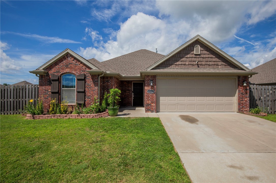 Welcome to 4511 West Wales Drive—a well maintained, all-brick home on a desirable corner lot, built in 2018 by renowned builder Riverwood Homes. This 3-bedroom, 2-bath residence showcases quality craftsmanship with modern finishes, including beautiful wood flooring, granite countertops, and a spacious kitchen with a walk-in pantry. The open-concept layout is ideal for entertaining or everyday living, and the architectural shingle roof adds both style and long-lasting protection.
Situated just 10 minutes from the University of Arkansas and only 4 minutes from a grocery store, this home offers both comfort and convenience. Whether you're a first-time homebuyer, a U of A student, or looking for your next rental investment, this move-in ready home checks all the boxes. Don’t miss out on this fantastic opportunity in a prime Fayetteville location!