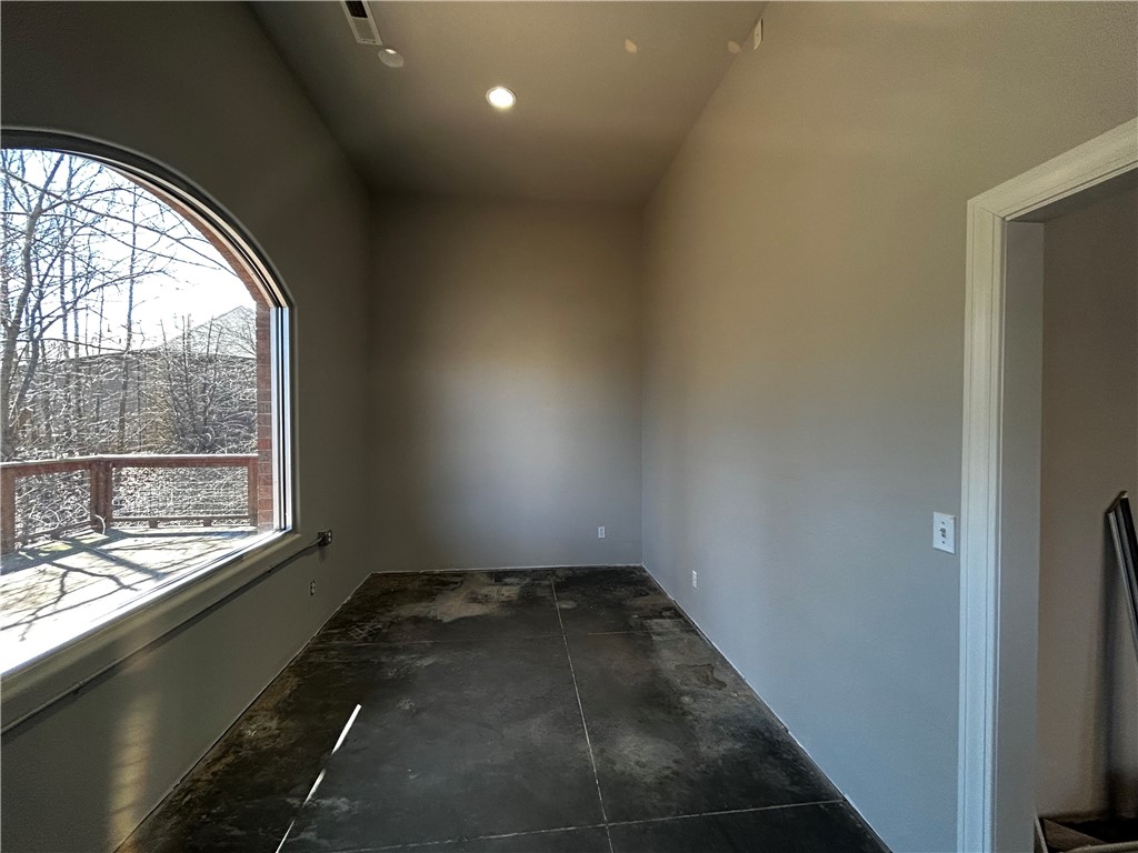 Murphy Comm Sub Lt 2,3 Bvv - Commercial Lease