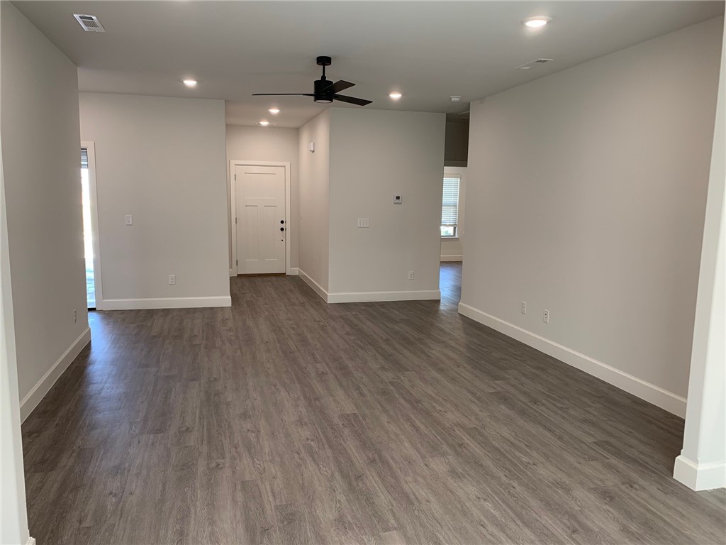 BARRINGTON PLACE-CENTERTON - Residential