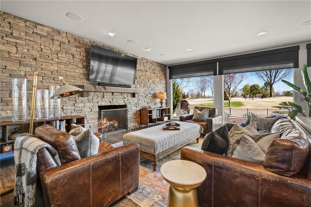 Pinnacle - Residential