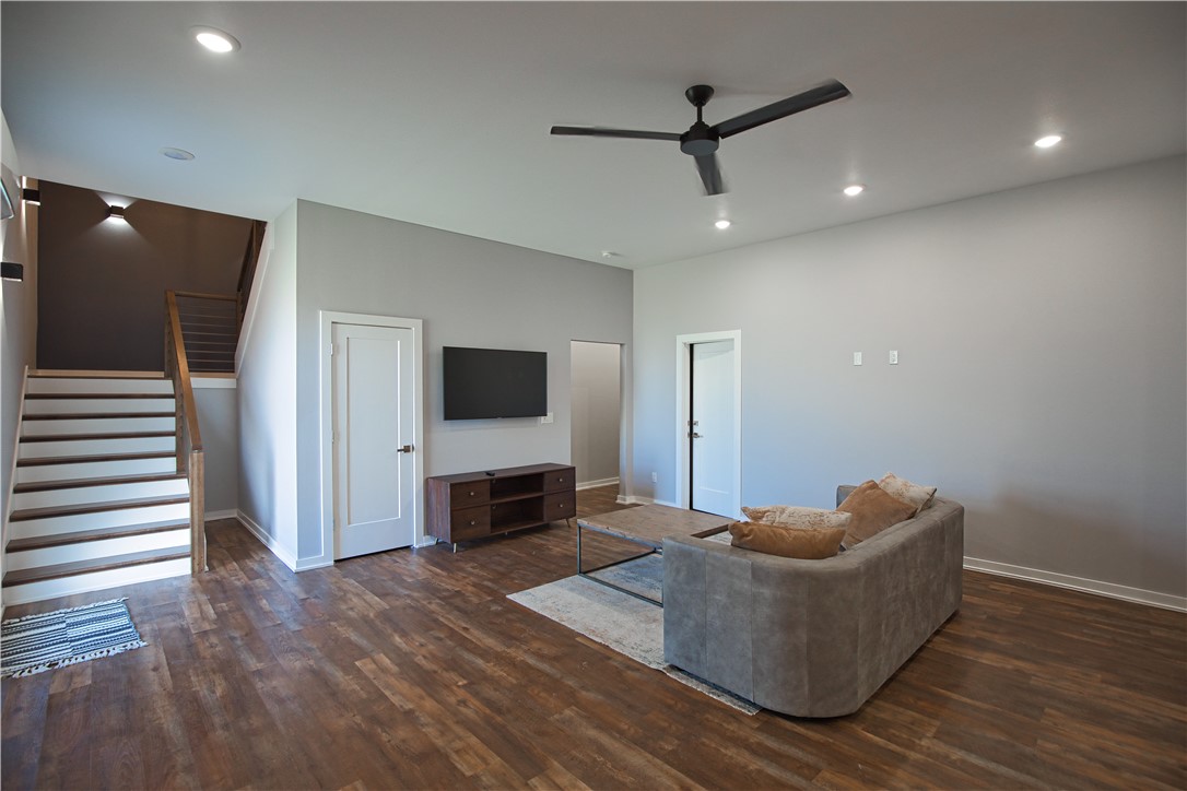 01-18-32-HIGHFILL - Residential