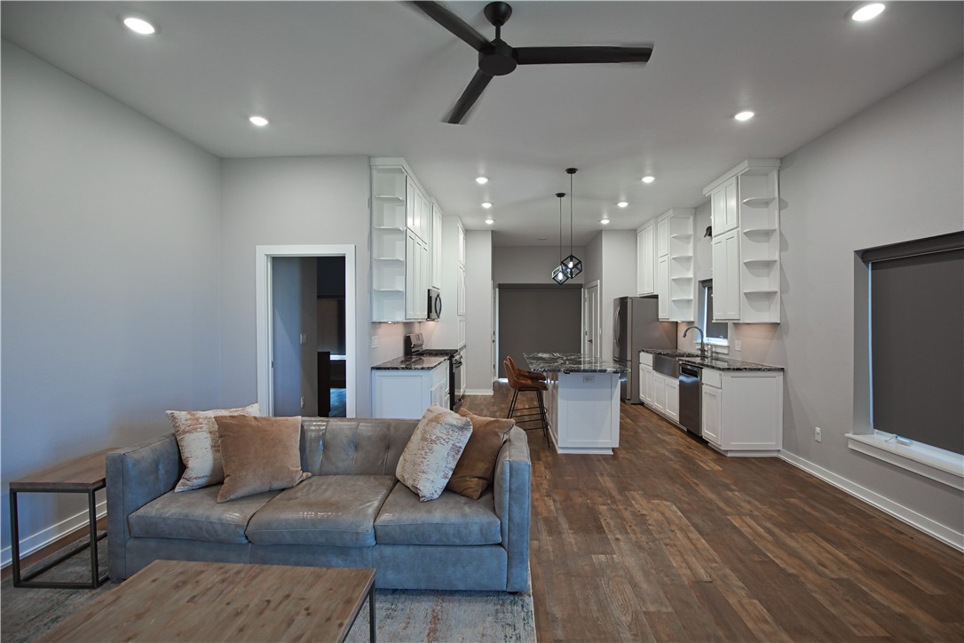 01-18-32-HIGHFILL - Residential
