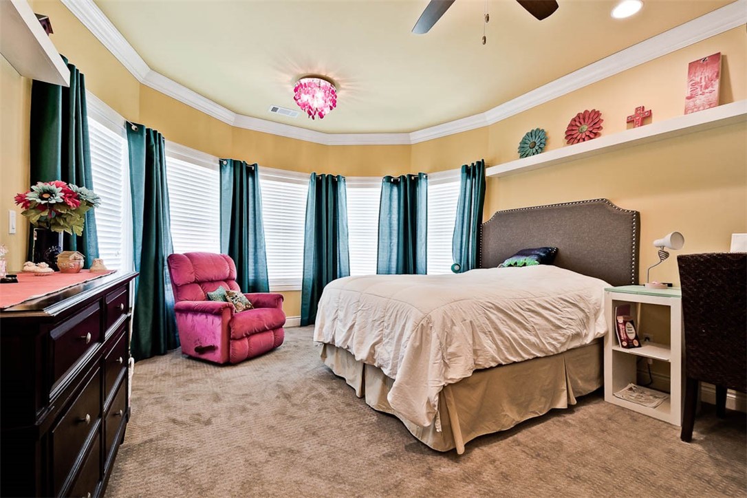 VERSAILLES SUB-CENTERTON - Residential