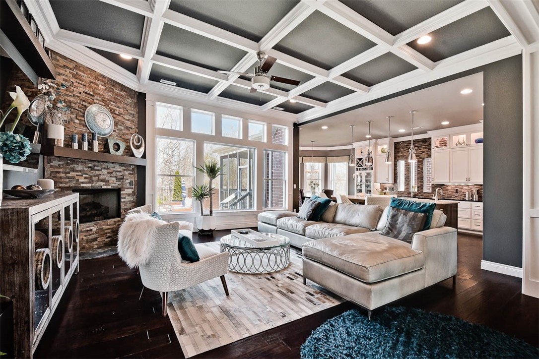 VERSAILLES SUB-CENTERTON - Residential