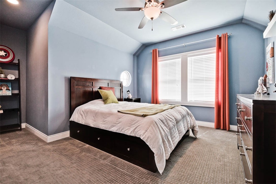 VERSAILLES SUB-CENTERTON - Residential